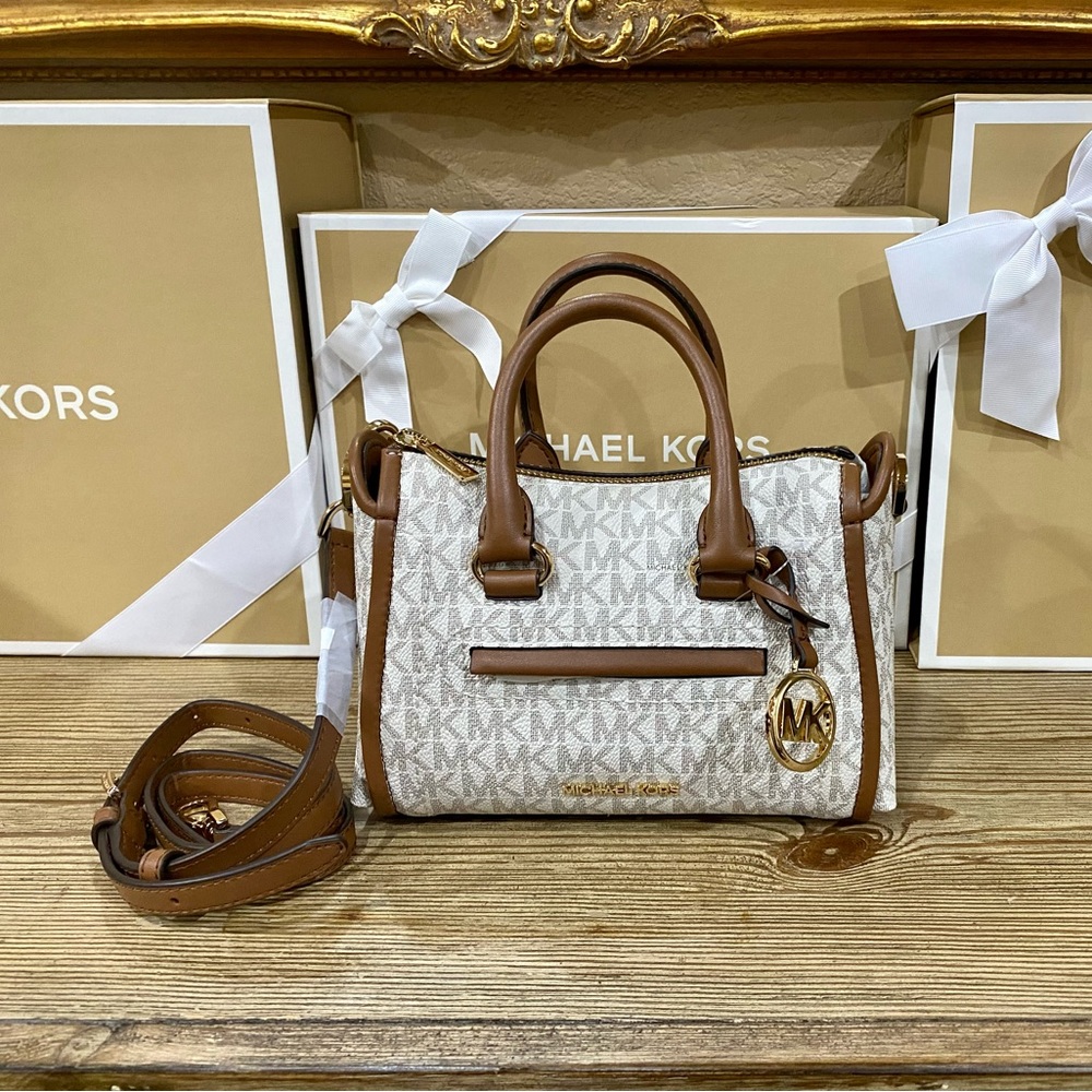 NWT Michael Kors Crossbody Small Handbag Vanilla and Brown - Picture 1 of 9